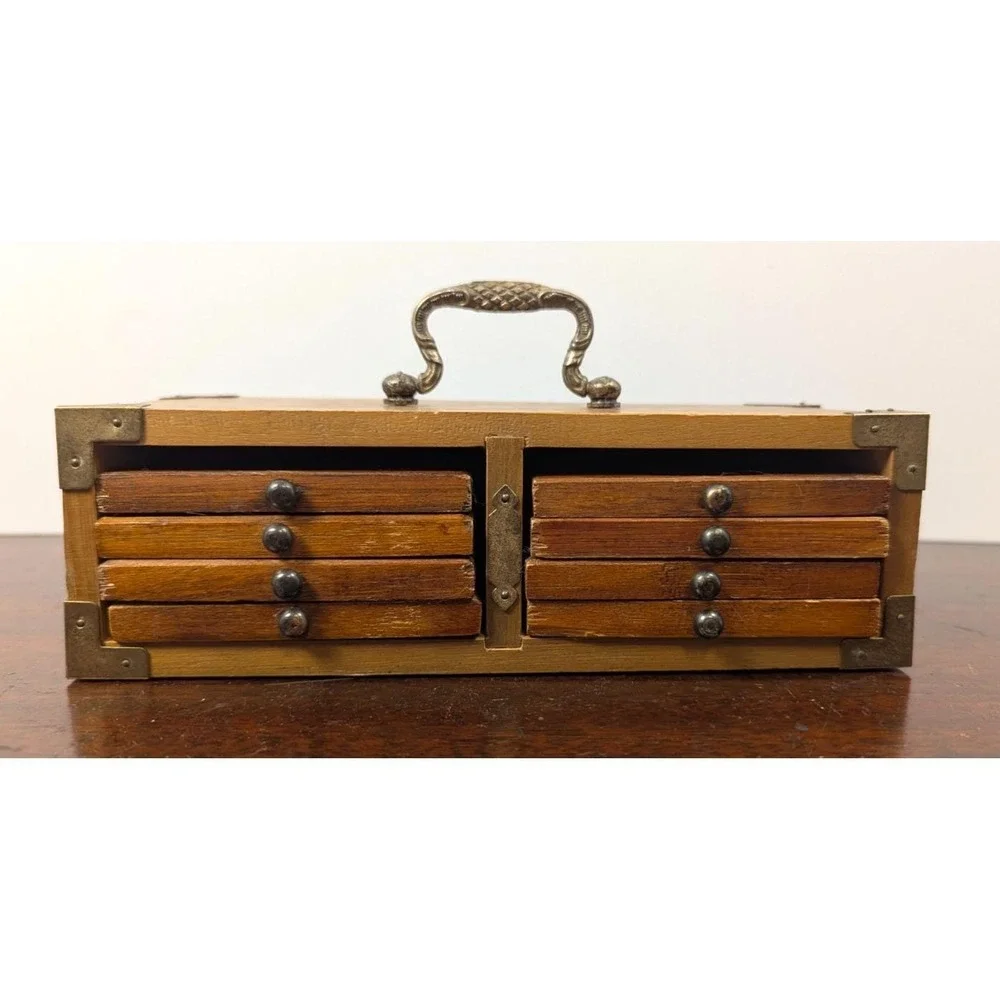 Unbranded vintage set